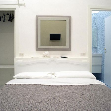 Le Stanze Di Dolly Bed and Breakfast Napoli Eksteriør billede
