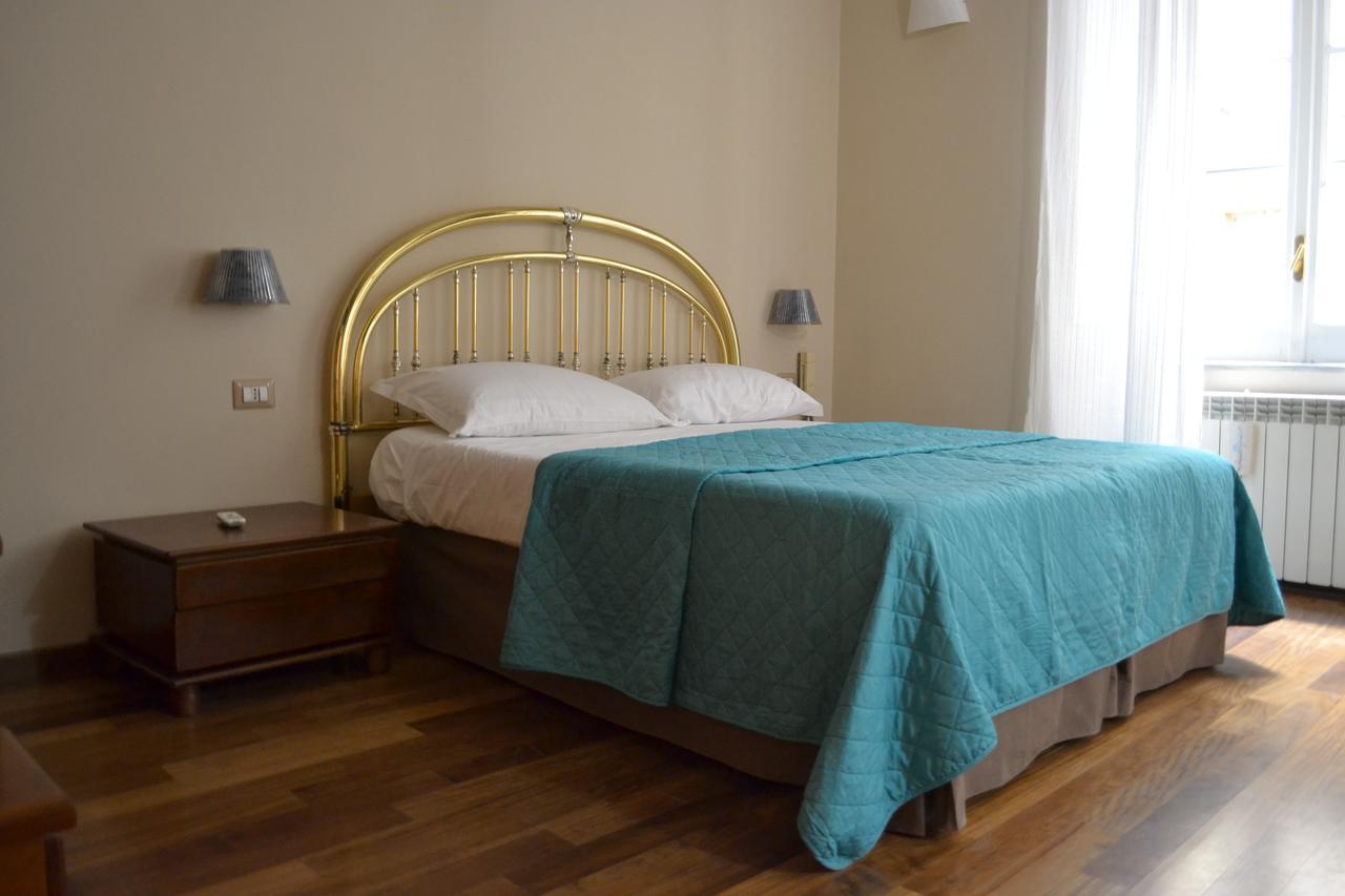Le Stanze Di Dolly Bed and Breakfast Napoli Eksteriør billede